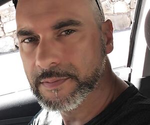 carlos