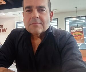 Manuel