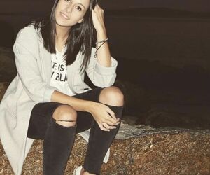 María