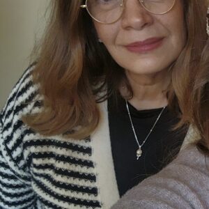 MÓNICA