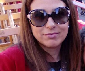 adela_42