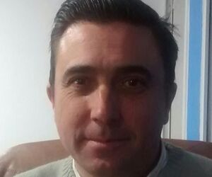 José