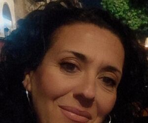 María