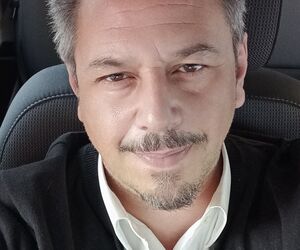 Manuel